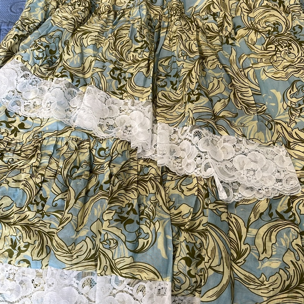 New Eddy Lace Printed Maxi Dress size Medium - Picture 14 of 15